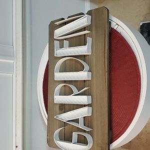 NWT Adorable Wood and Tin Garden Sign by Betyer Homes & Garden
